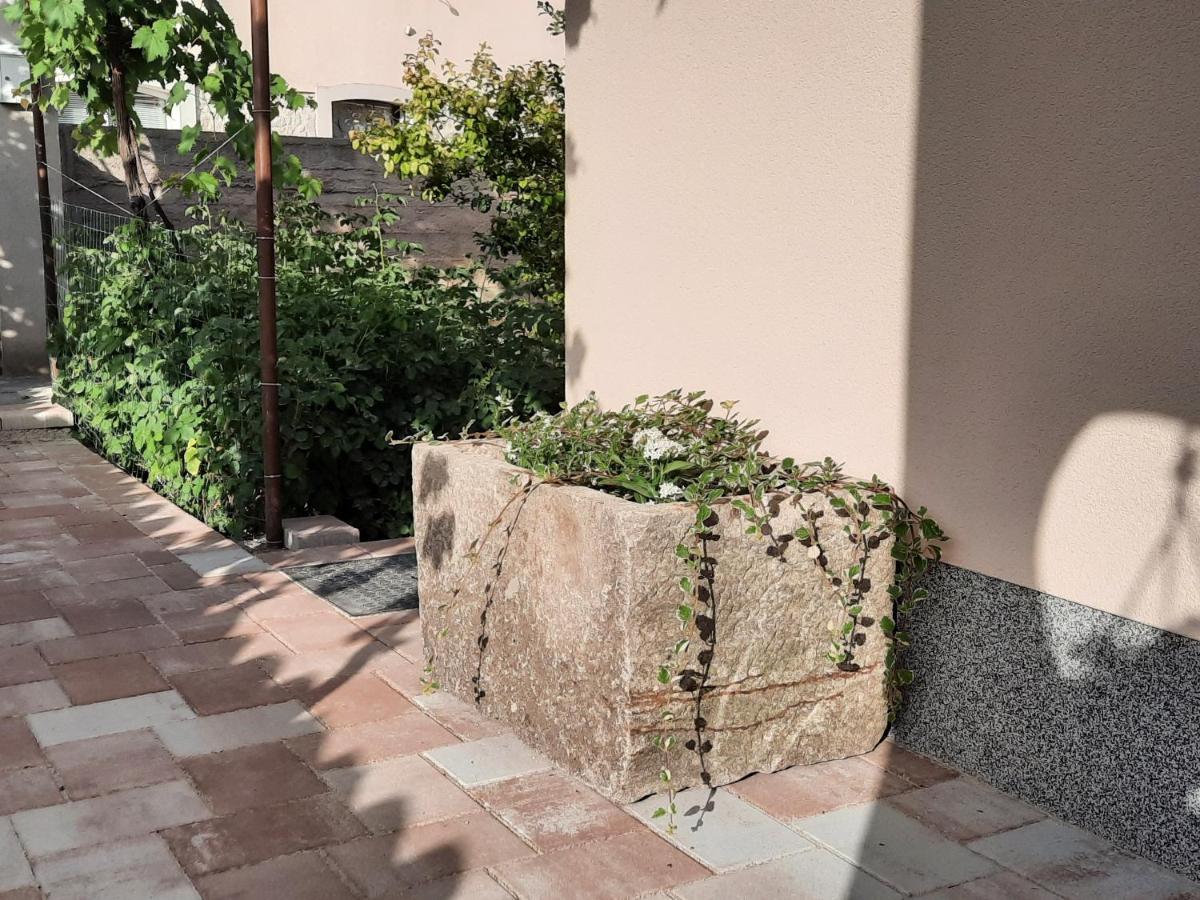 Apartman Laura M Водице Екстериор снимка