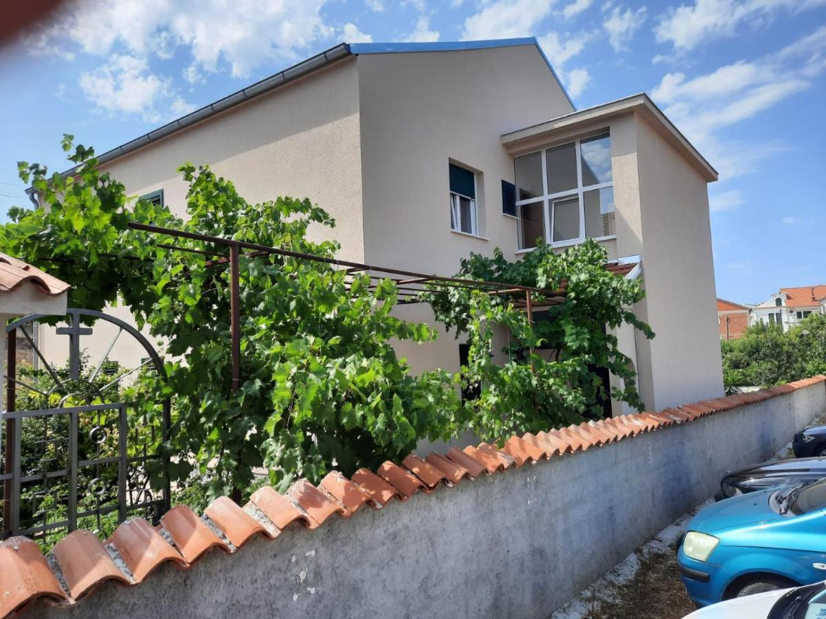 Apartman Laura M Водице Екстериор снимка