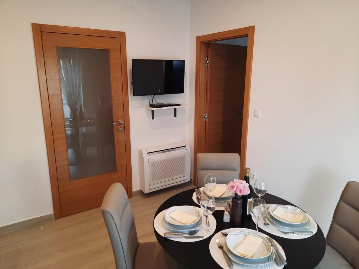 Apartman Laura M Водице Екстериор снимка