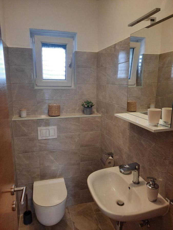 Apartman Laura M Водице Екстериор снимка