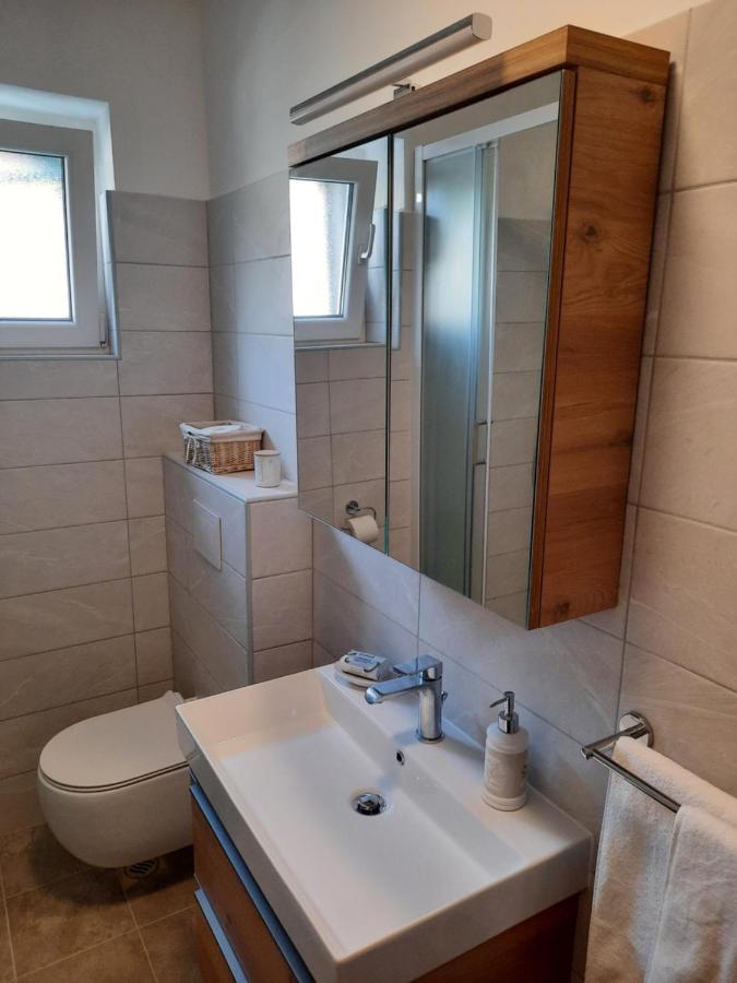 Apartman Laura M Водице Екстериор снимка