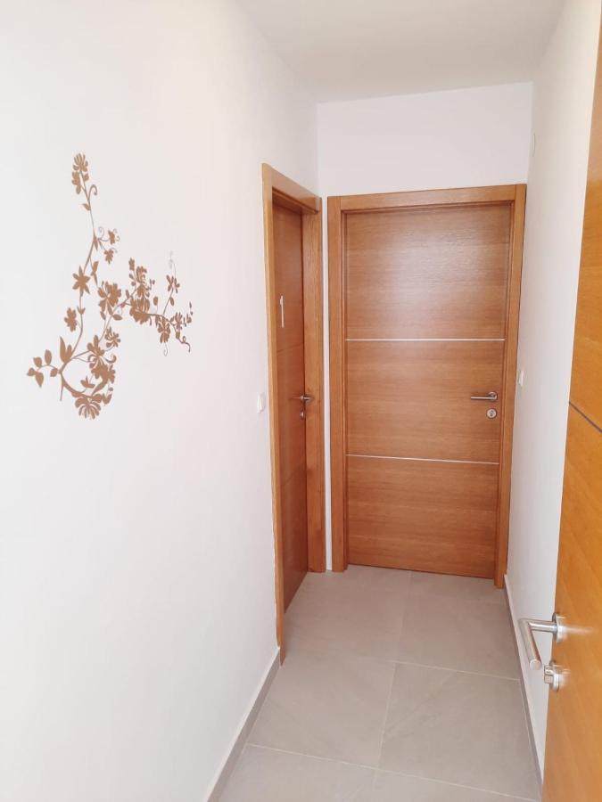 Apartman Laura M Водице Екстериор снимка