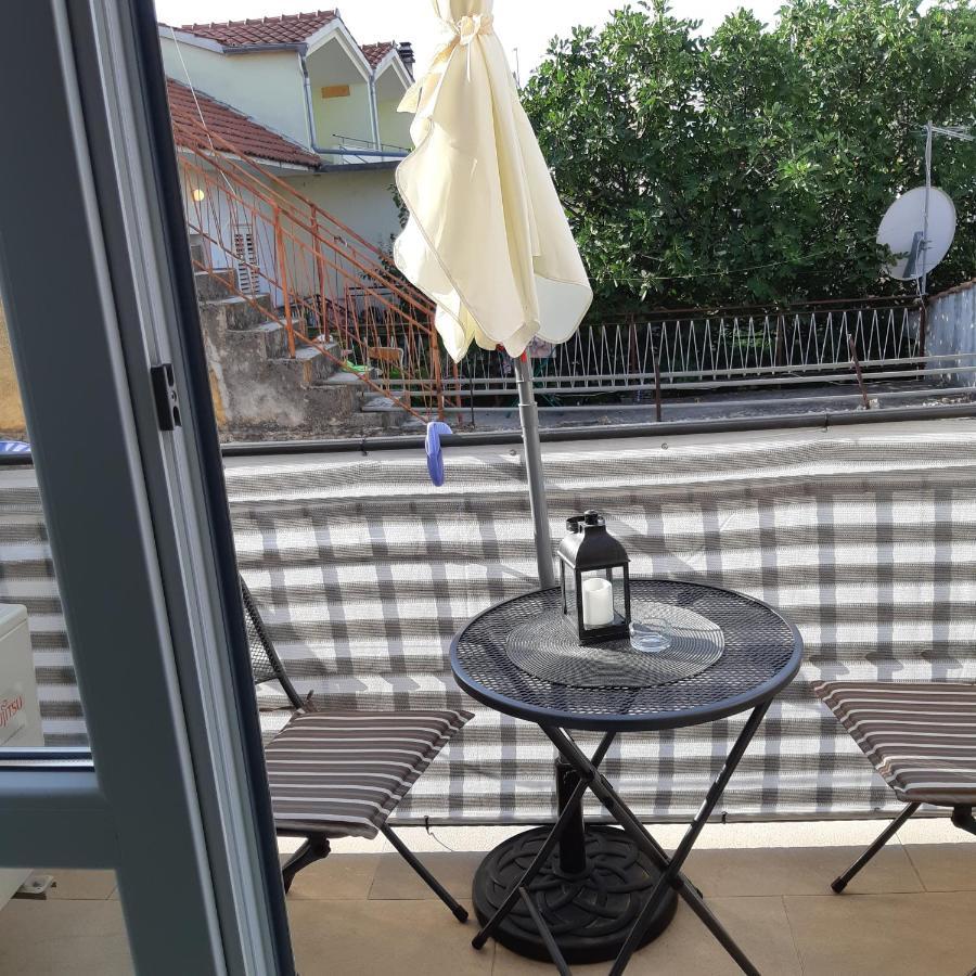 Apartman Laura M Водице Екстериор снимка
