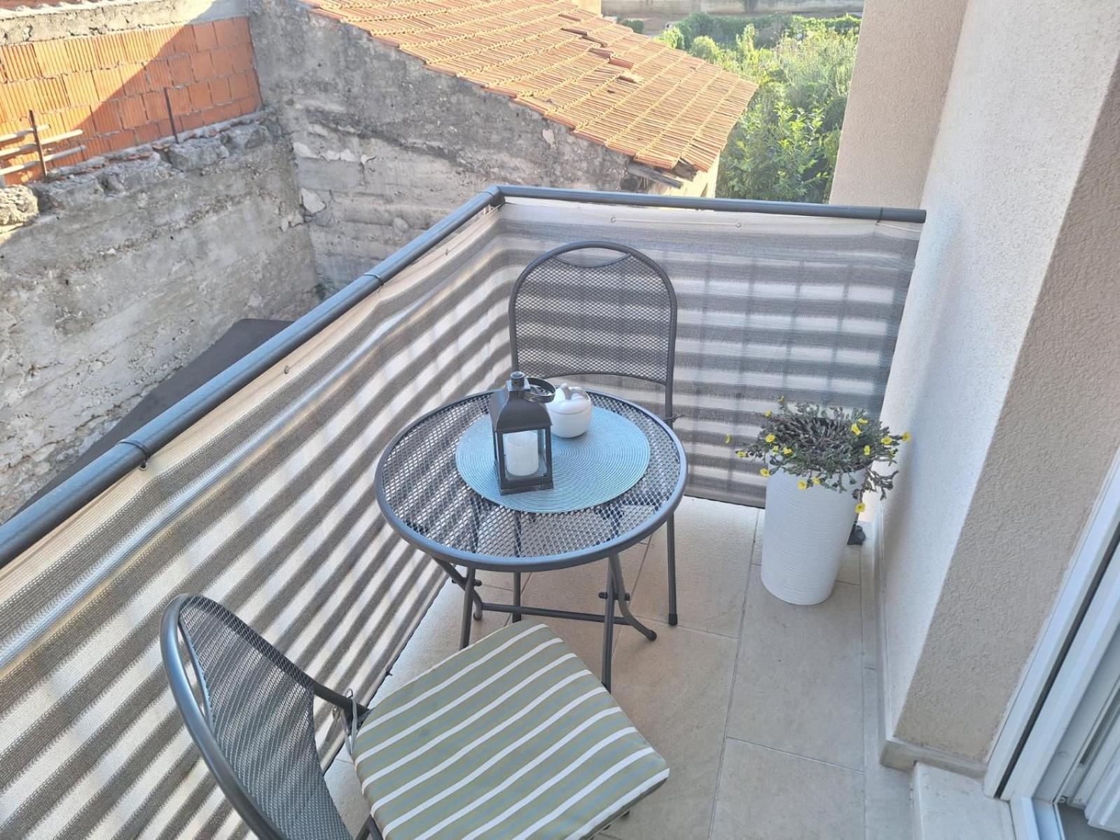 Apartman Laura M Водице Екстериор снимка