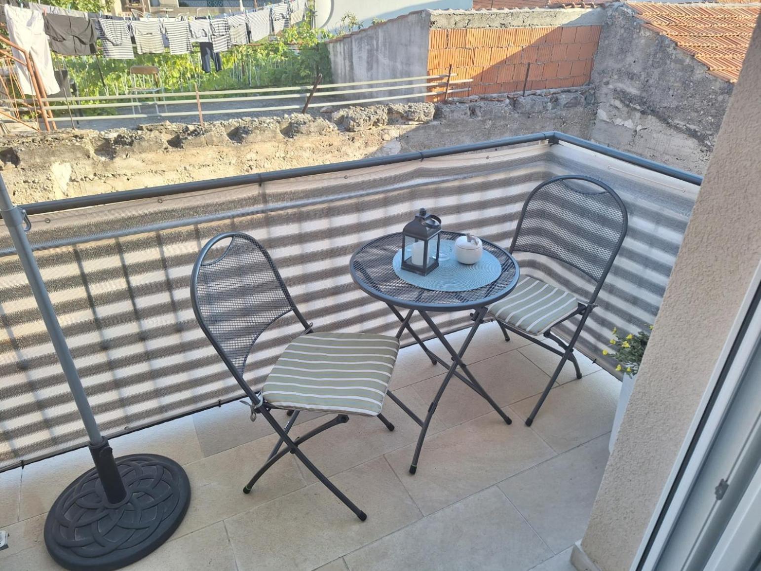 Apartman Laura M Водице Екстериор снимка